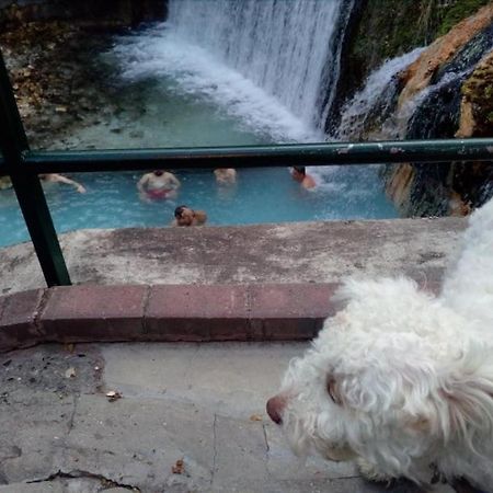 Guesthouse Athanasiou Káto Loutrákion Dış mekan fotoğraf