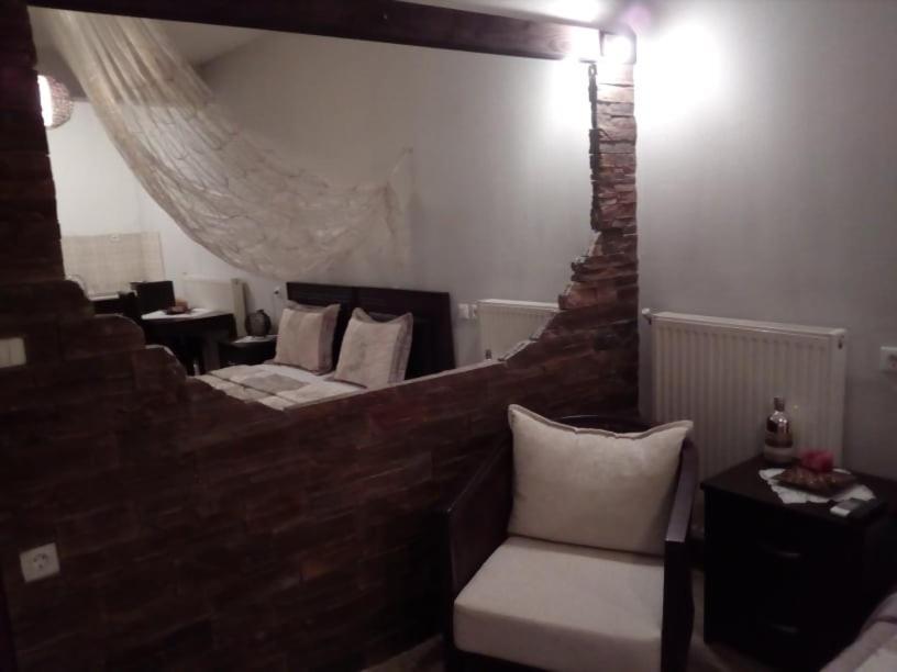 Guesthouse Athanasiou Káto Loutrákion Dış mekan fotoğraf