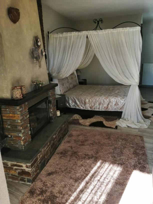 Guesthouse Athanasiou Káto Loutrákion Dış mekan fotoğraf
