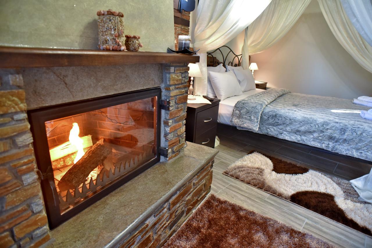 Guesthouse Athanasiou Káto Loutrákion Dış mekan fotoğraf