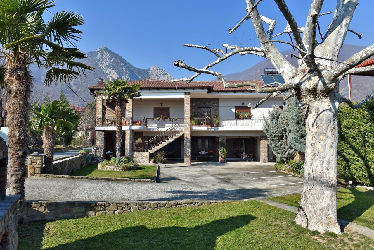 Guesthouse Athanasiou Káto Loutrákion Dış mekan fotoğraf