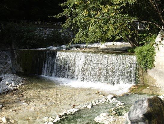 Guesthouse Athanasiou Káto Loutrákion Dış mekan fotoğraf